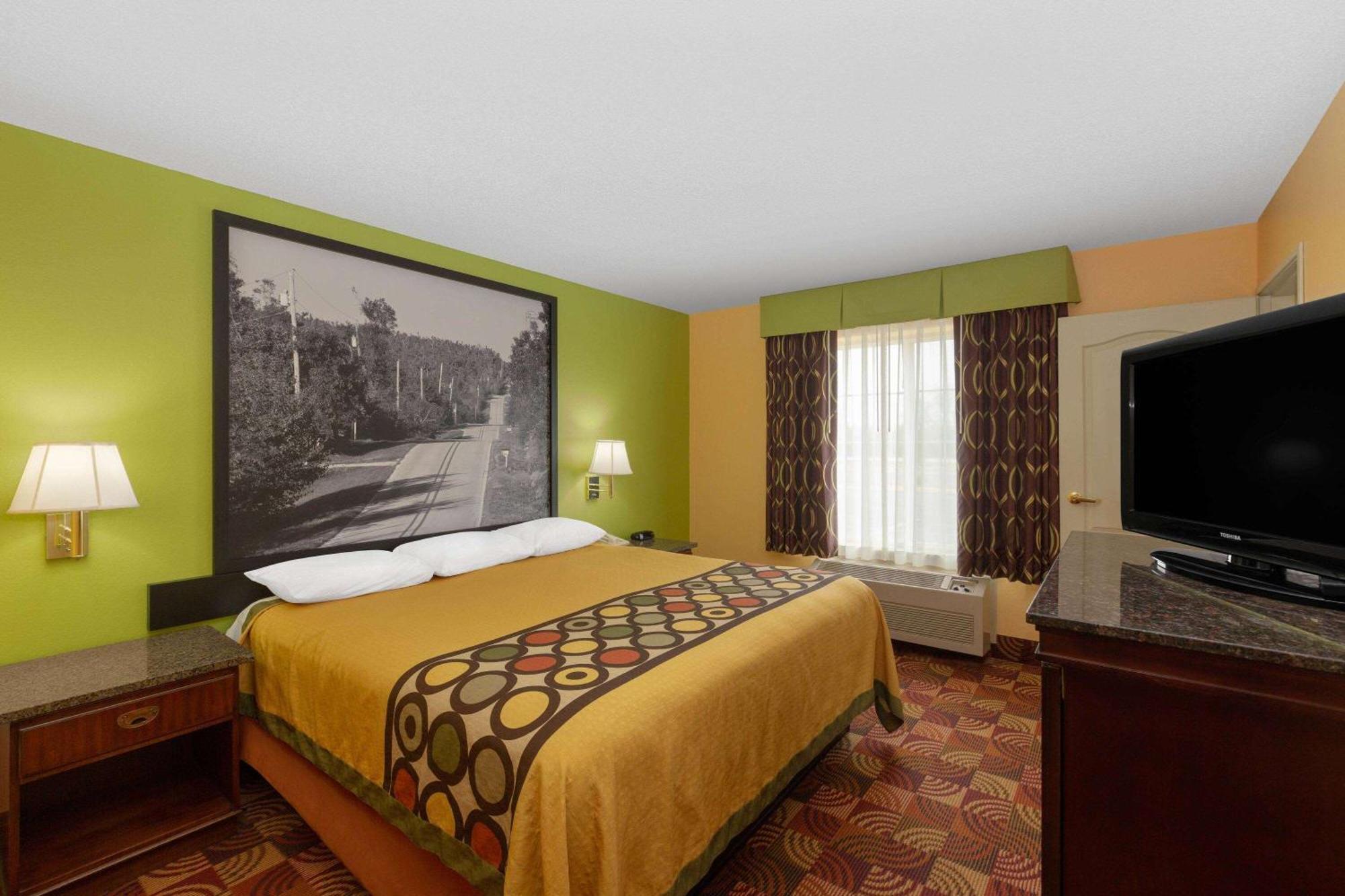 Super 8 By Wyndham Lake Of The Ozarks Eldon Exteriér fotografie