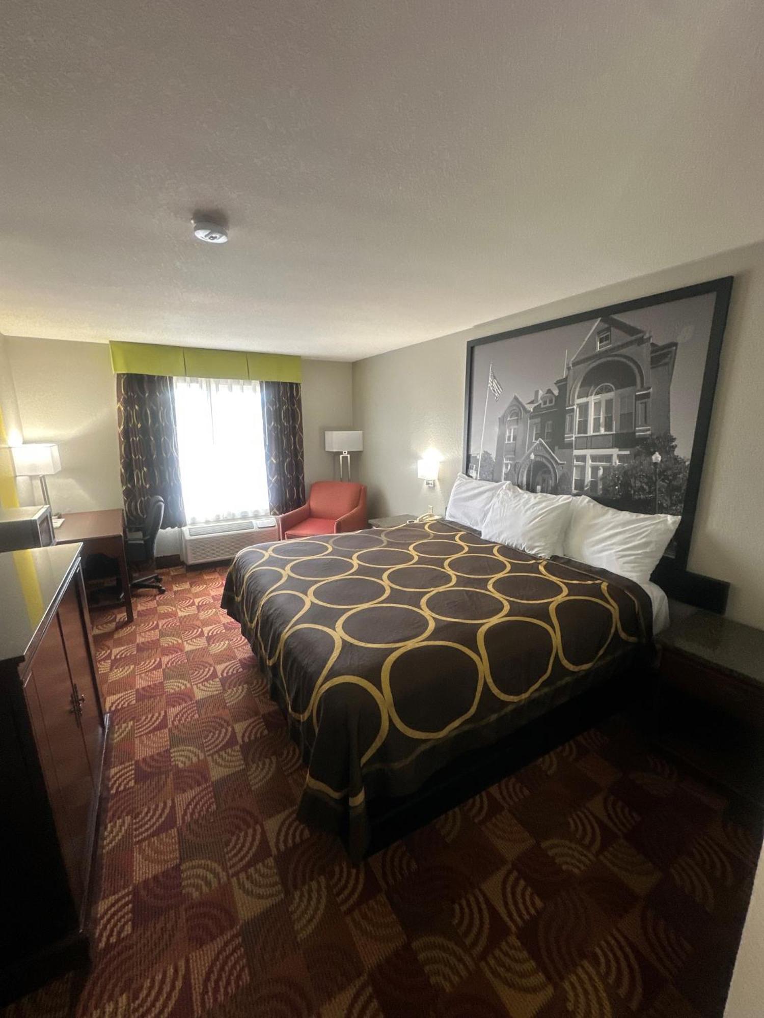 Super 8 By Wyndham Lake Of The Ozarks Eldon Exteriér fotografie