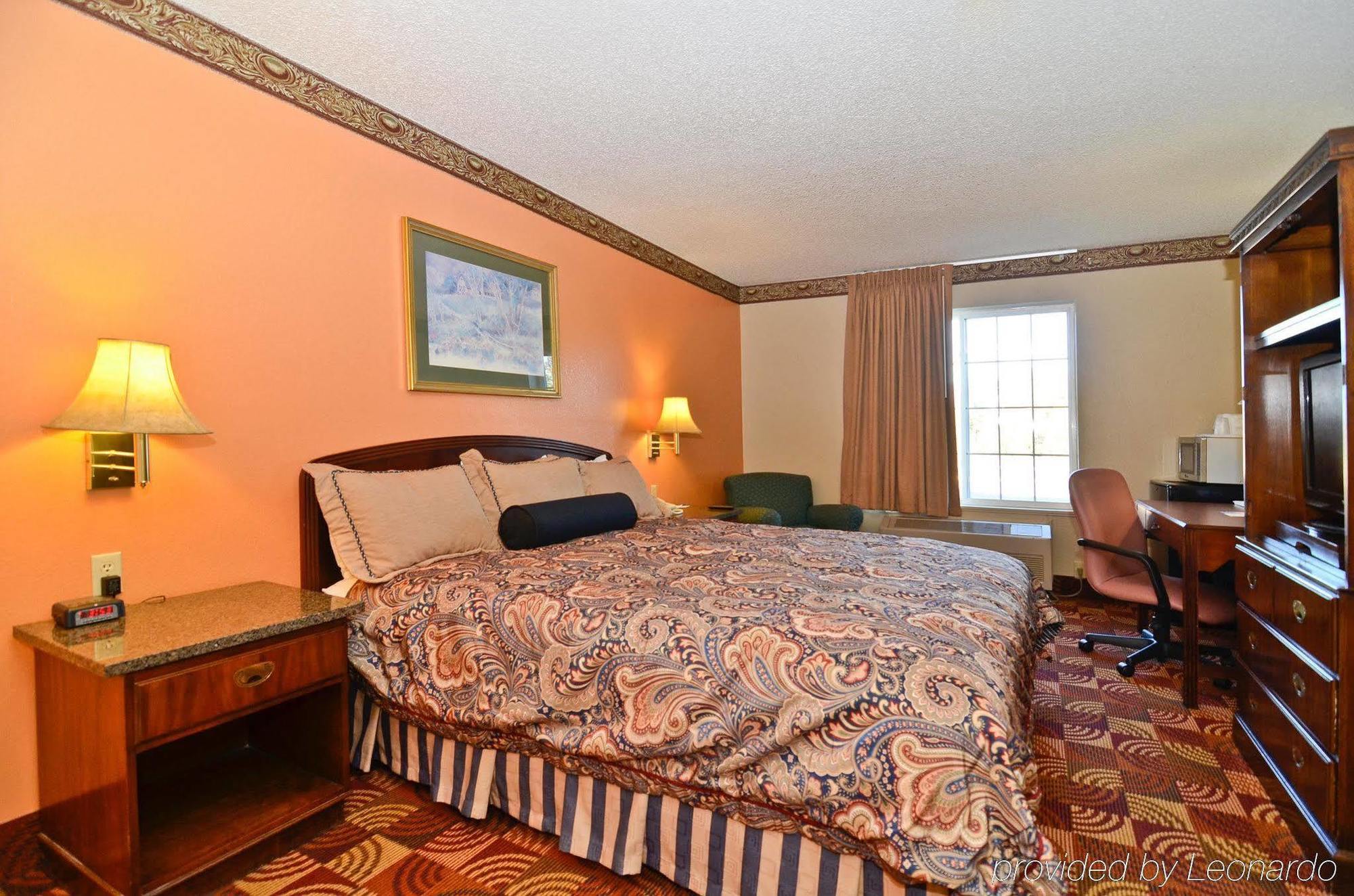 Super 8 By Wyndham Lake Of The Ozarks Eldon Exteriér fotografie