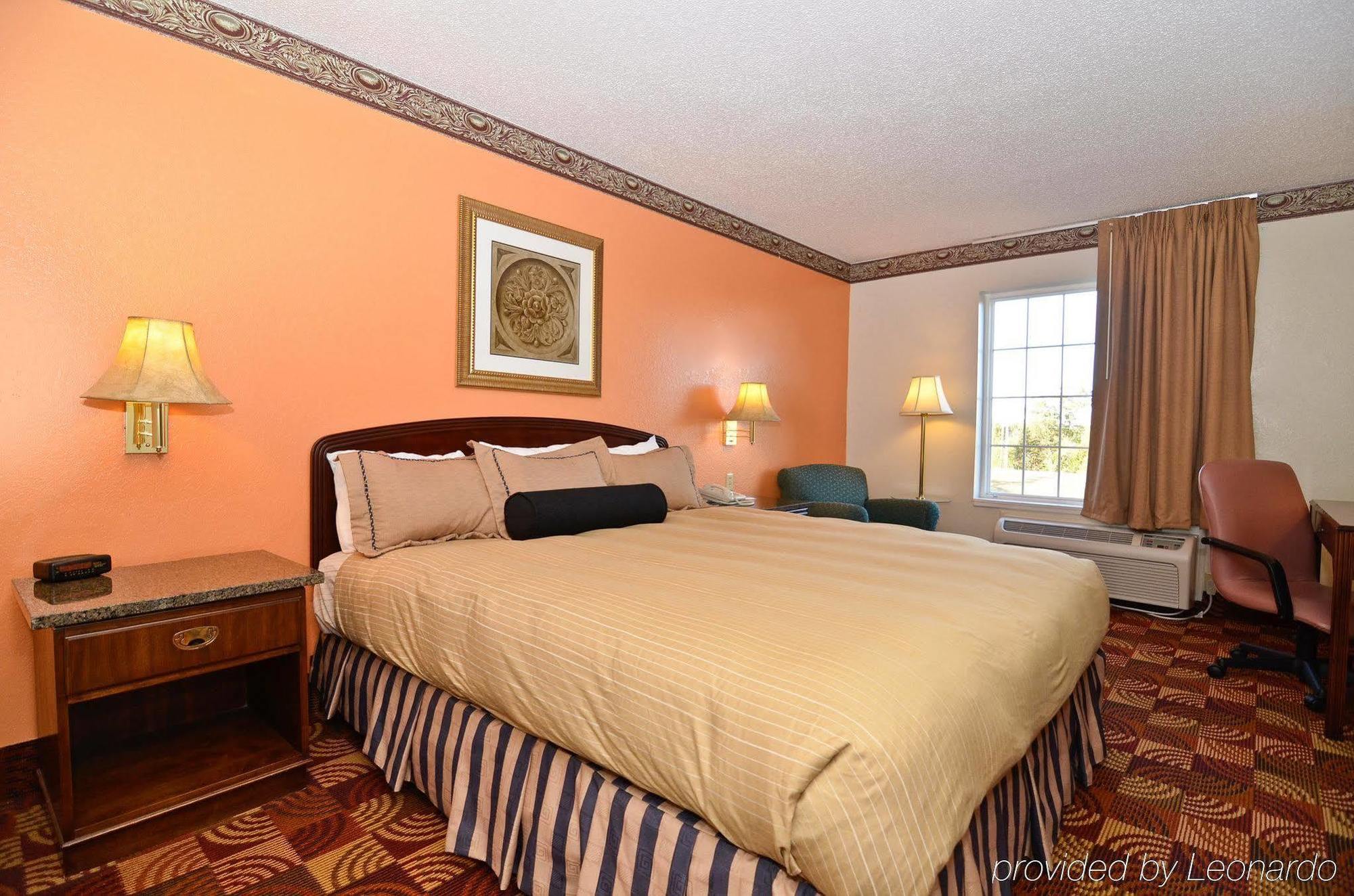 Super 8 By Wyndham Lake Of The Ozarks Eldon Exteriér fotografie